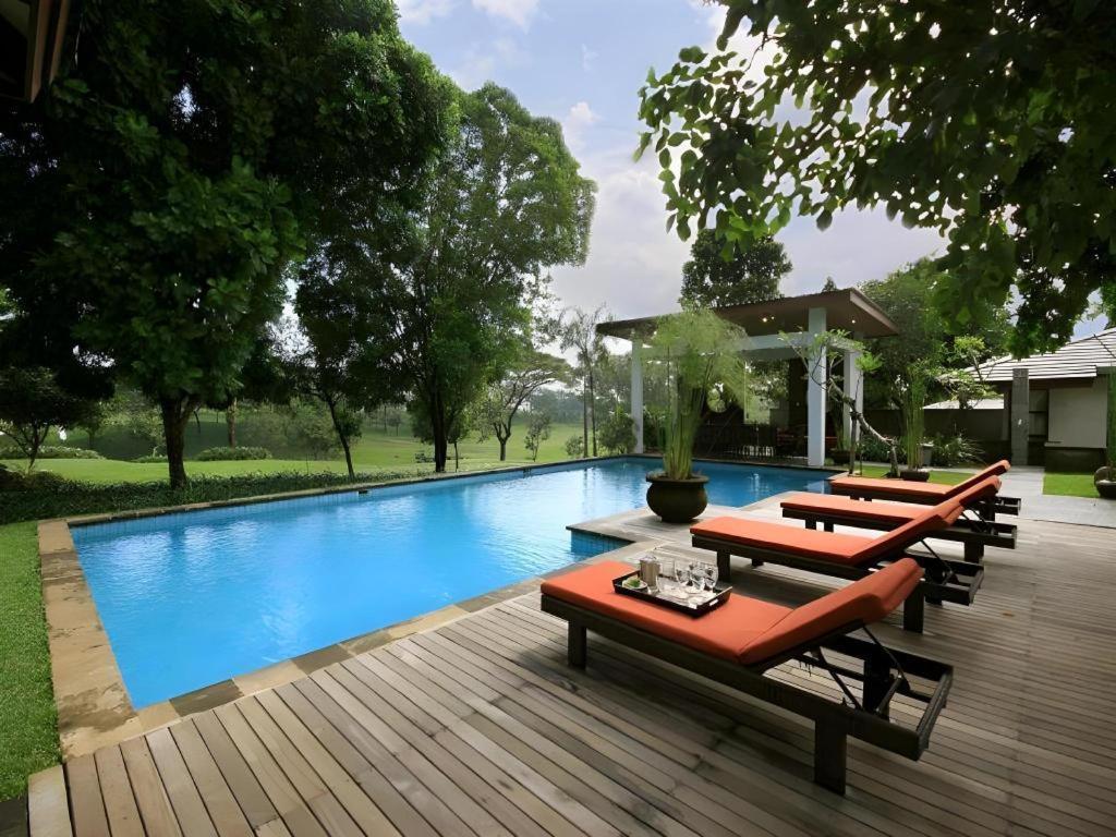 Taman Dayu Golf Club And Resort Prigen Kültér fotó