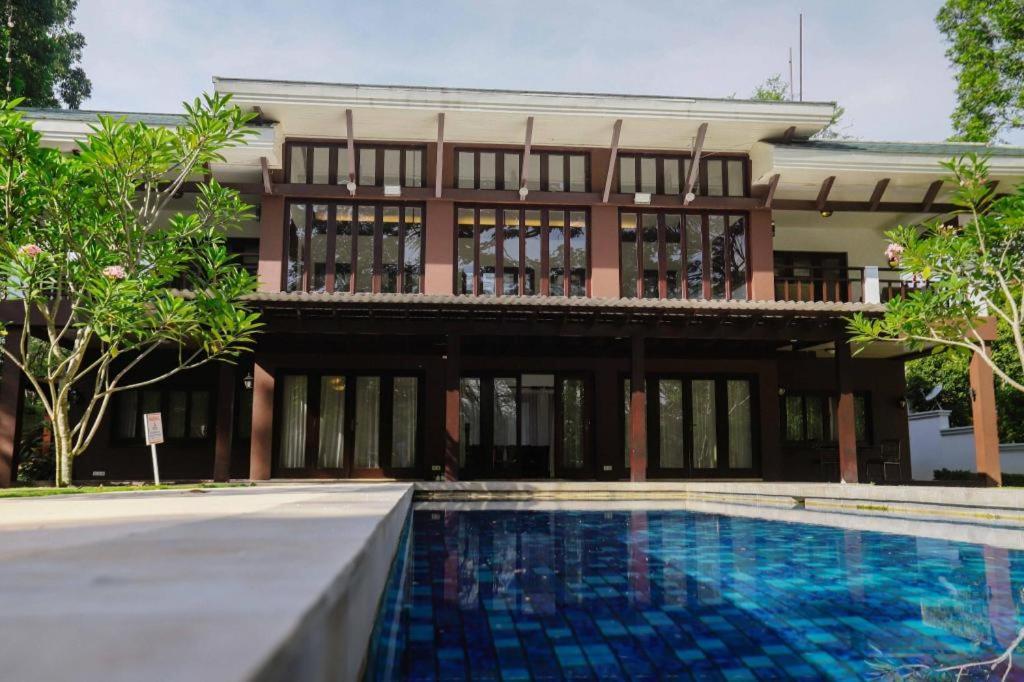 Taman Dayu Golf Club And Resort Prigen Kültér fotó